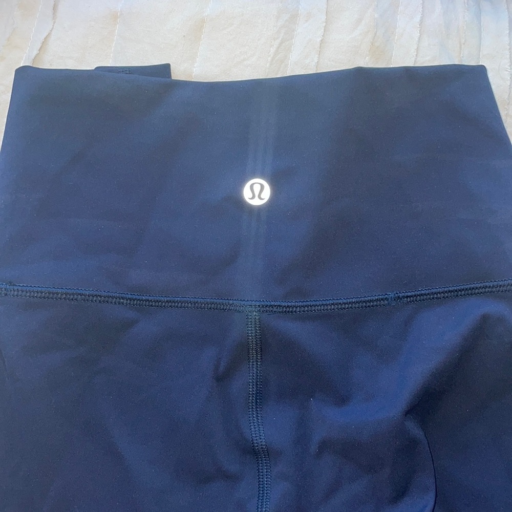 LULU leggings never worn!!!